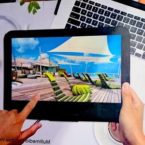 Multimedia portable video Player